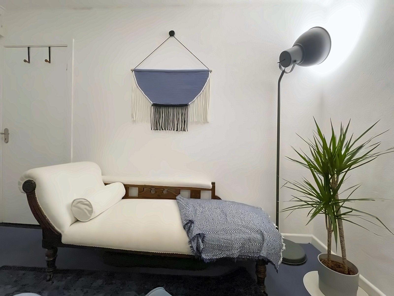 Analytic couch with soft lighting